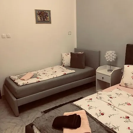 Δωμάτια σε οικογενειακή κατοικία Haus El Milo Jadranovo